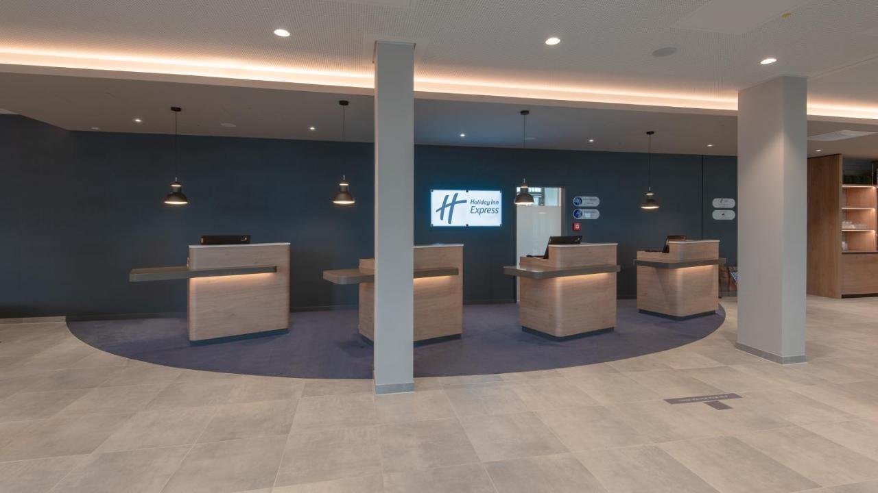 Holiday Inn Express - Munich North By Ihg Екстериор снимка