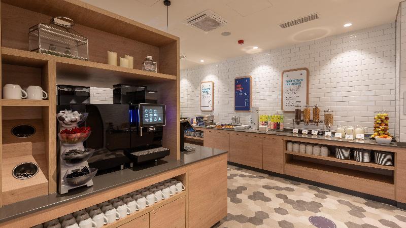 Holiday Inn Express - Munich North By Ihg Екстериор снимка